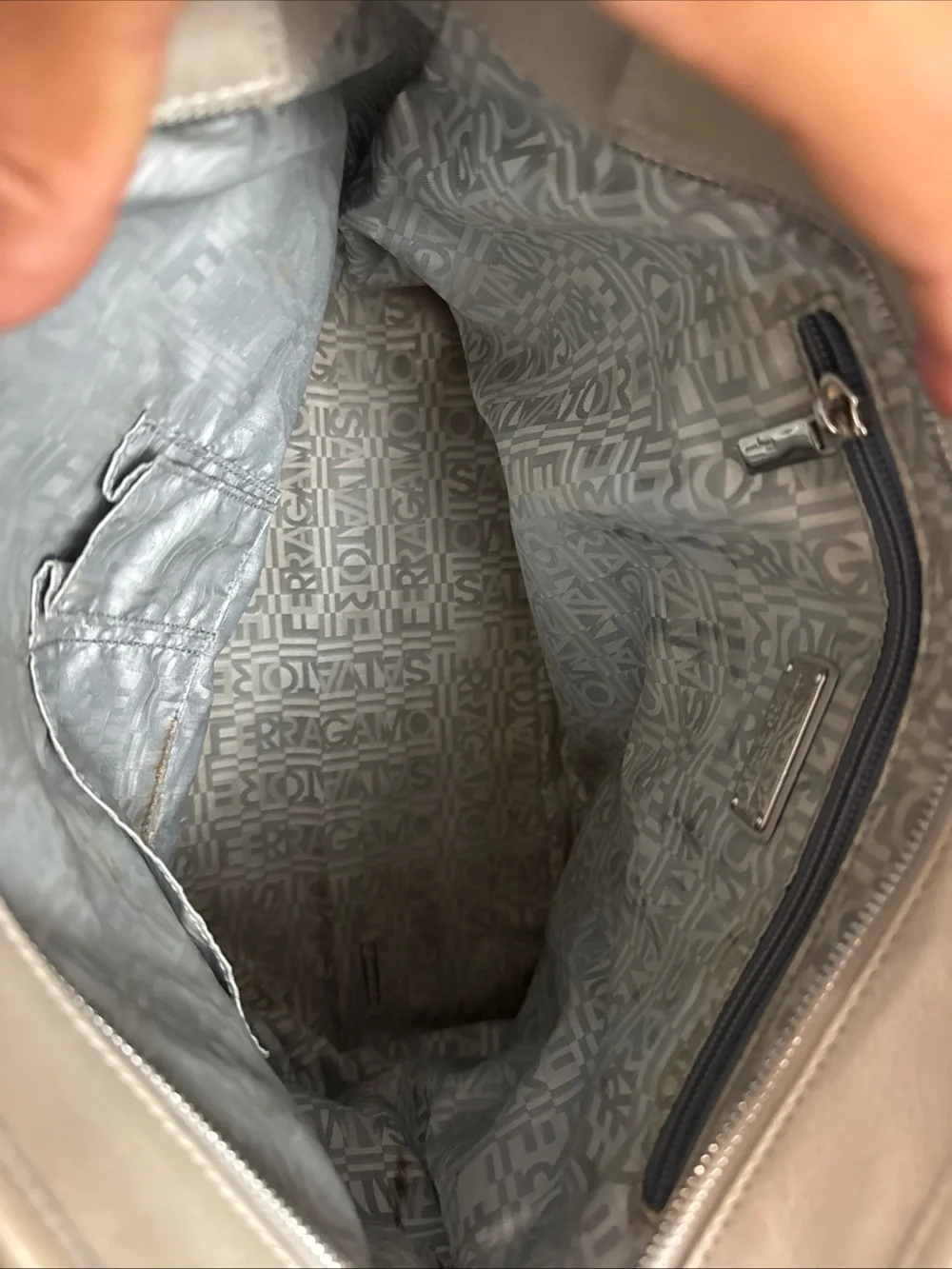 Classic Salvatore Ferragamo  Leather Tote Bag in Taupe beige